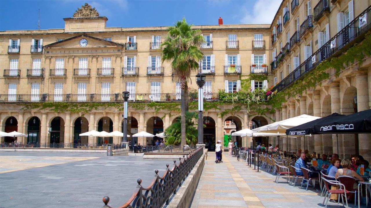 Aimendi Host Bilbao District Center II Leilighet Eksteriør bilde